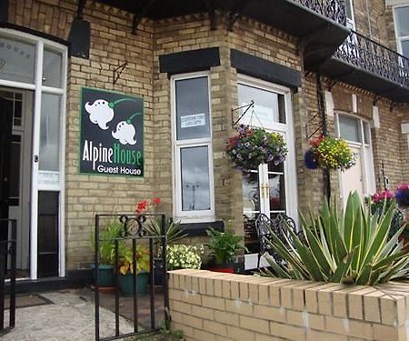 Alpine Guest House Middlesbrough Extérieur photo